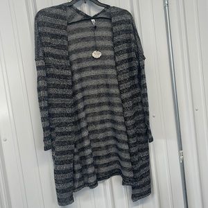 Dahlya Womens cardigan sweater black grey small